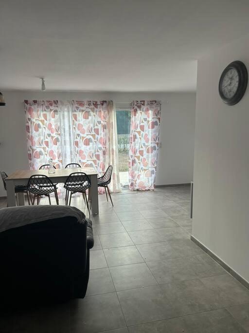Appartement T3 Rez De Jardin Люссиана Экстерьер фото